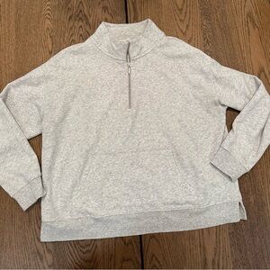 Old Navy Women's Light Gray Zip-Up Sweater